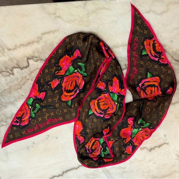 🌹💚 LV x Stephen Sprouse Monogram Roses Silk Scarf. S/S 2009 🌺 🟢 - Picture 2 of 13